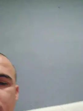 Gay sex chat with Ismael993 - camgaychat.com - Spain