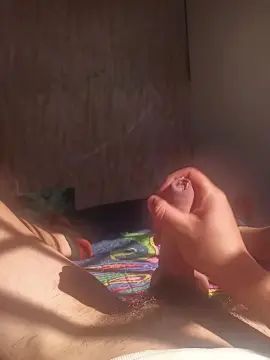 Gay sex chat with Juanito1997xd - camgaychat.com - Britain