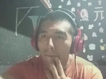 Gay sex chat with onichan15254215 - camgaychat.com - Britain