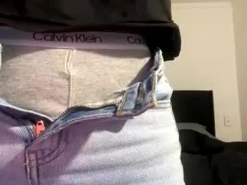 Gay sex chat with yourguyy21 - camgaychat.com - Britain