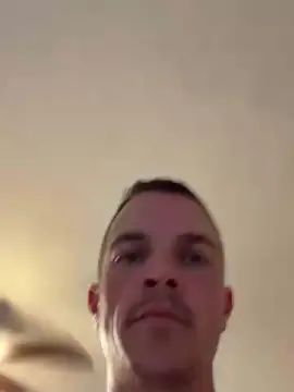 Gay sex chat with The_Colonel_ - camgaychat.com - Britain