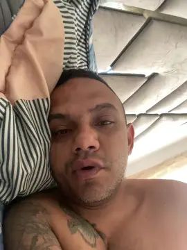 Gay sex chat with RonnyT - camgaychat.com - Spain