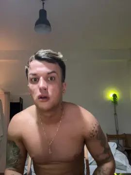 Gay sex chat with BRAZILGUYTEEN - camgaychat.com - Portugal