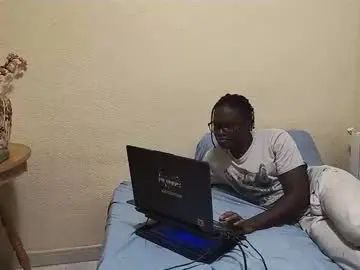 Gay sex chat with laughandlearns - camgaychat.com - France