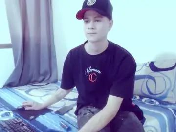 Gay sex chat with jacob_bad_boy - camgaychat.com - Britain