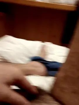 Gay sex chat with kinkyslutbsx - camgaychat.com - Italy