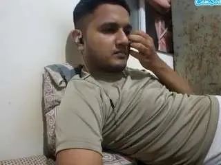 Gay sex chat with jonrobinso - camgaychat.com