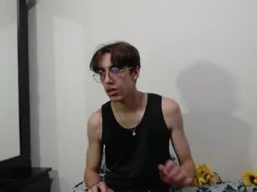 Gay sex chat with dio_star - camgaychat.com