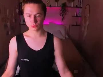 Gay sex chat with liam_crown - camgaychat.com - Britain