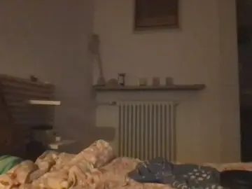 Gay sex chat with 23cmbigg - camgaychat.com - Italy