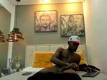 Gay sex chat with ethan__opry - camgaychat.com - Britain