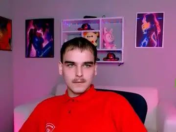 Gay sex chat with oliver_hill_ - camgaychat.com - Britain