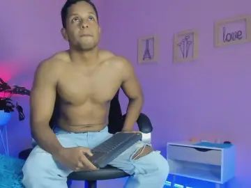 Gay sex chat with charles_harlow - camgaychat.com - Britain