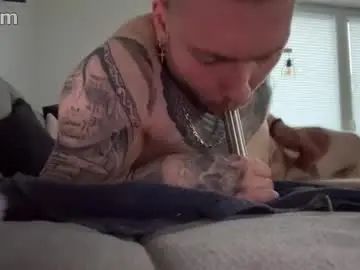 Gay sex chat with killua_614 - camgaychat.com - Britain