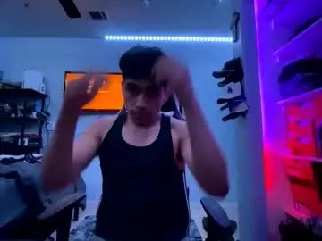 Gay sex chat with playboy_ever - camgaychat.com - Britain