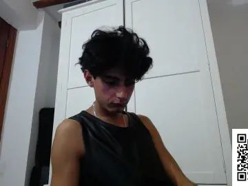 Gay sex chat with MagnoZaniah - camgaychat.com - France