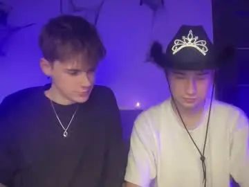 Gay sex chat with trendygay - camgaychat.com - Britain