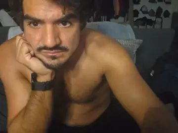 Gay sex chat with Piggylatino - camgaychat.com - Britain