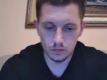 Gay sex chat with brian2228 - camgaychat.com - Britain