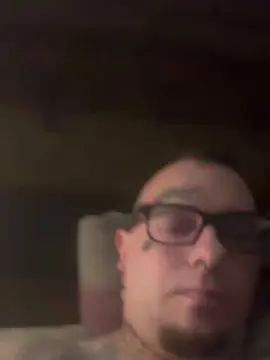 Gay sex chat with Sid_vicious69 - camgaychat.com - Britain