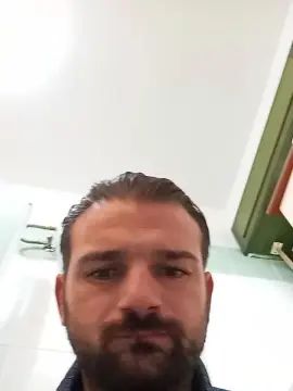 Gay sex chat with napoletanohot7 - camgaychat.com - Italy