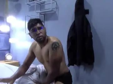 Gay sex chat with dantteray - camgaychat.com - Britain