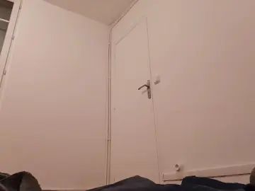 Gay sex chat with NormanBreuil918 - camgaychat.com - Britain