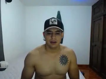 Gay sex chat with maxi_k01 - camgaychat.com - Spain