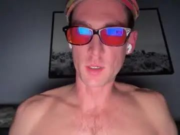 Gay sex chat with suavedailly - camgaychat.com - Britain