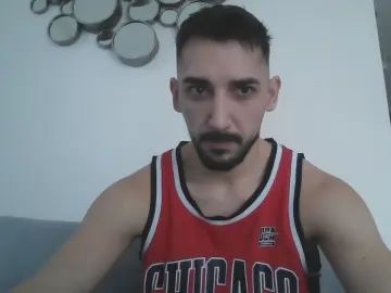 Gay sex chat with joy4u95 - camgaychat.com - Britain