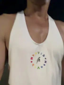 Gay sex chat with letsplaybirdboy - camgaychat.com - Britain