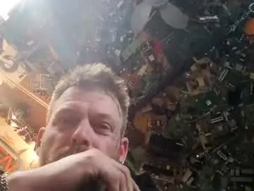 Gay sex chat with 85dilligaf - camgaychat.com - Britain