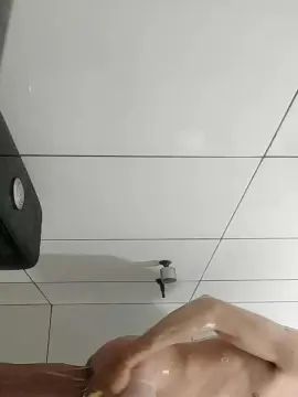 Gay sex chat with branquinhobsb22 - camgaychat.com - Portugal