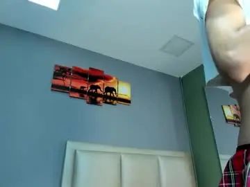 Gay sex chat with jamess_carterr - camgaychat.com - Britain