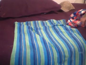 Gay sex chat with Mikapone1 - camgaychat.com - Britain