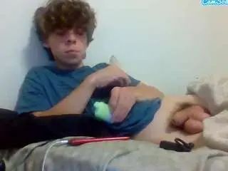 Gay sex chat with lildickwonder6573 - camgaychat.com - Britain