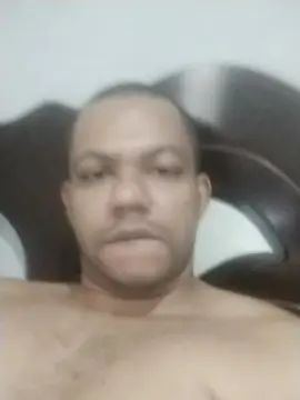 Gay sex chat with Cabelos321 - camgaychat.com - Portugal