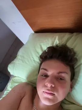 Gay sex chat with ItalianboyXXX02 - camgaychat.com - Italy