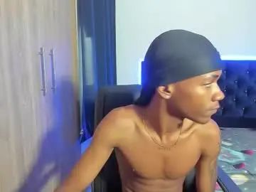 Gay sex chat with iteban_boy - camgaychat.com - Britain