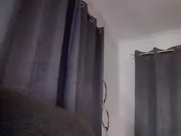 Gay sex chat with simomoliver - camgaychat.com - Britain