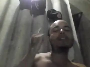 Gay sex chat with manuel118358 - camgaychat.com - Britain