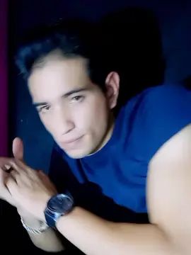 Gay sex chat with ruloherreriasx1 - camgaychat.com - Britain