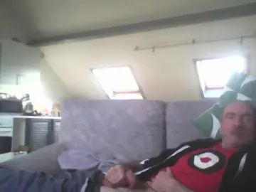 Gay sex chat with olilextreme - camgaychat.com - France