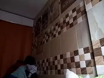 Gay sex chat with tubebecito12 - camgaychat.com - Britain