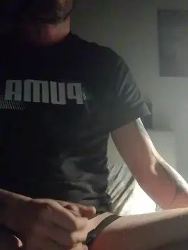 Gay sex chat with daduccio5 - camgaychat.com - Italy