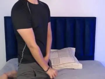 Gay sex chat with teban_28 - camgaychat.com - Britain