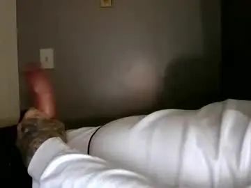 Gay sex chat with thcwhtdic - camgaychat.com - Britain