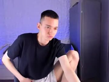 Gay sex chat with santiago__perez - camgaychat.com - Russia