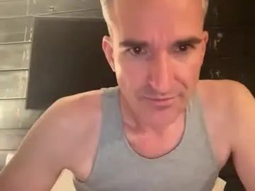 Gay sex chat with sicnik69 - camgaychat.com - Britain