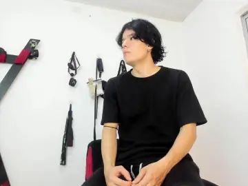 Gay sex chat with Kenai_Lavis - camgaychat.com - Britain